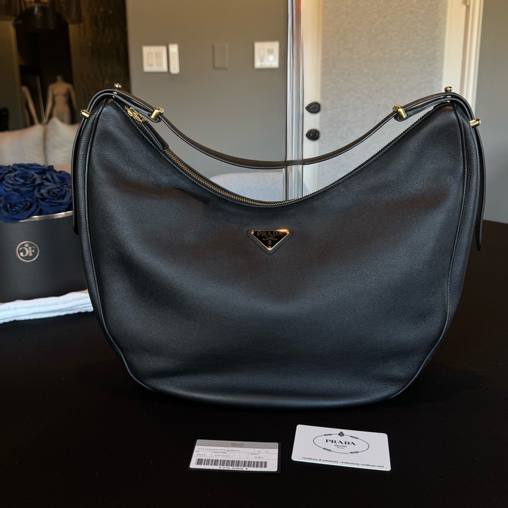 NWOT Prada Arque Large Black Leather Shoulder Bag - Picture 6 of 13
